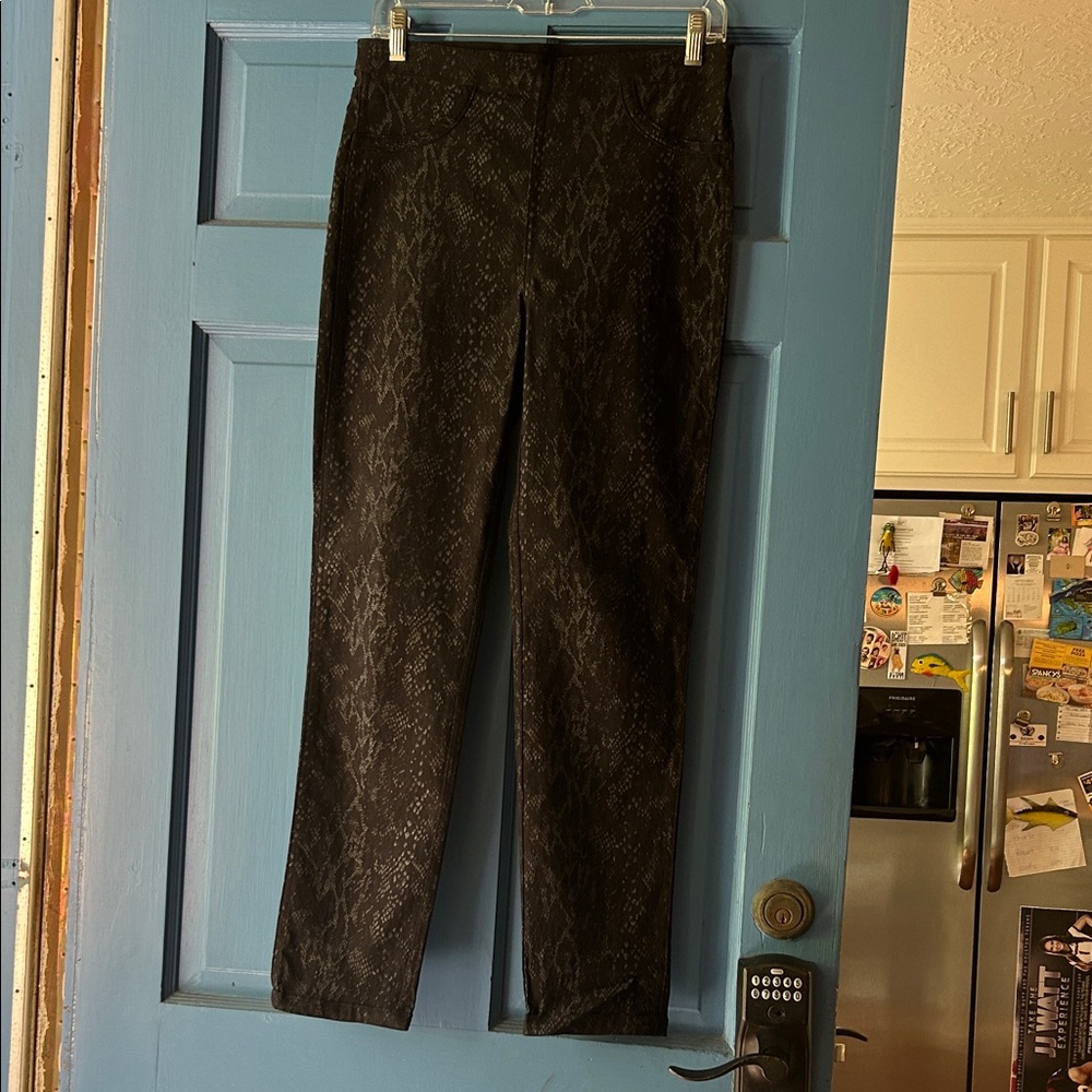 Joseph Ribkoff Black Patterned Leggings